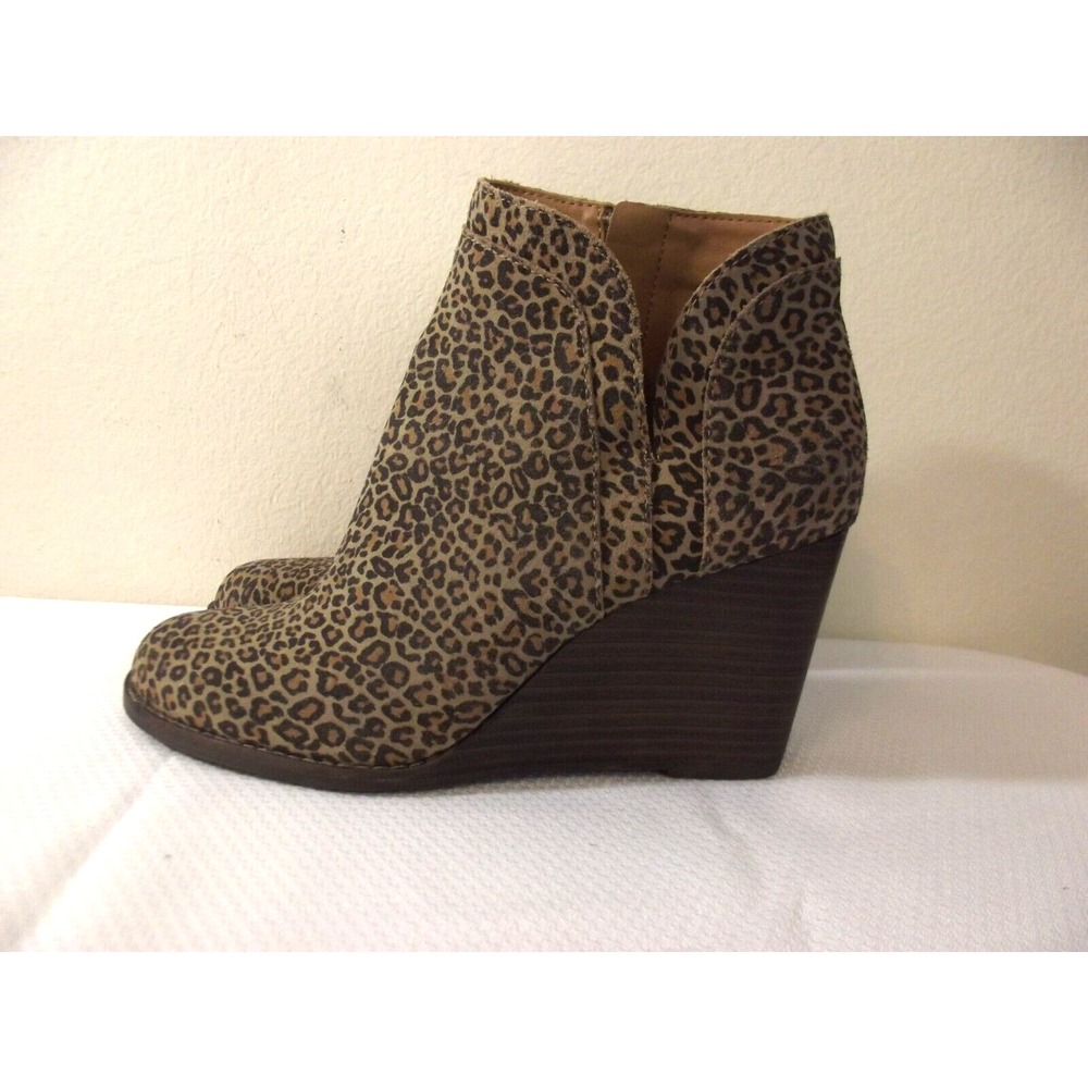 Lucky Brand Womens Wedge Booties Size 7.5 Eye Lash Sophia Leopard Suede Leather